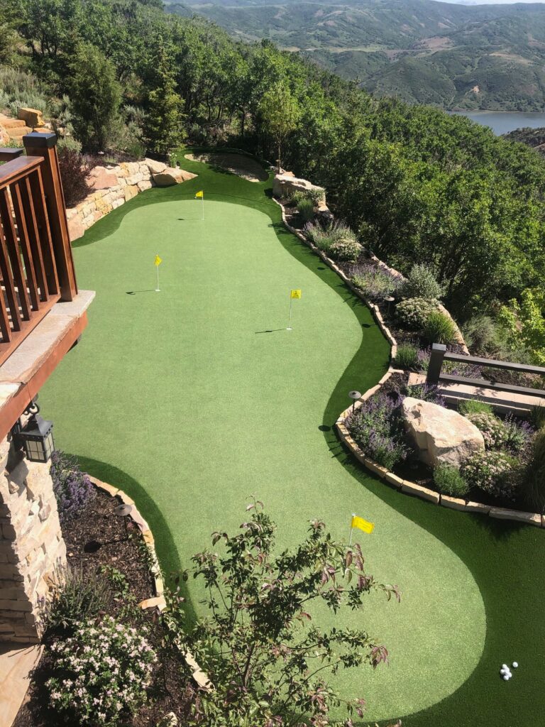 custom artificial grass putting green design build